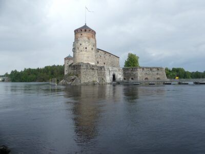 Château Olavinlinna et lac de Saimaa