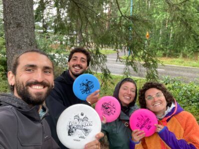 Et là dans le ciel…